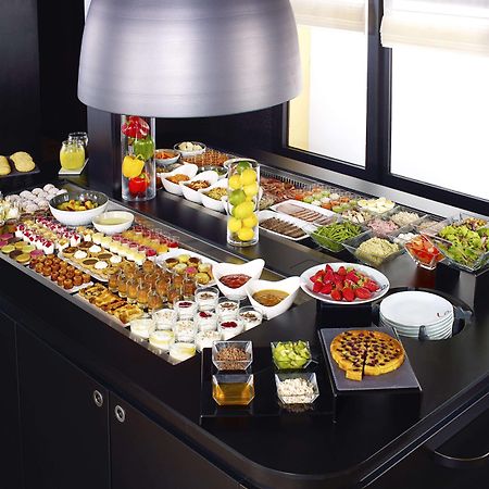Campanile Grenoble Nord - Saint-Egreve Hotel Restaurant foto