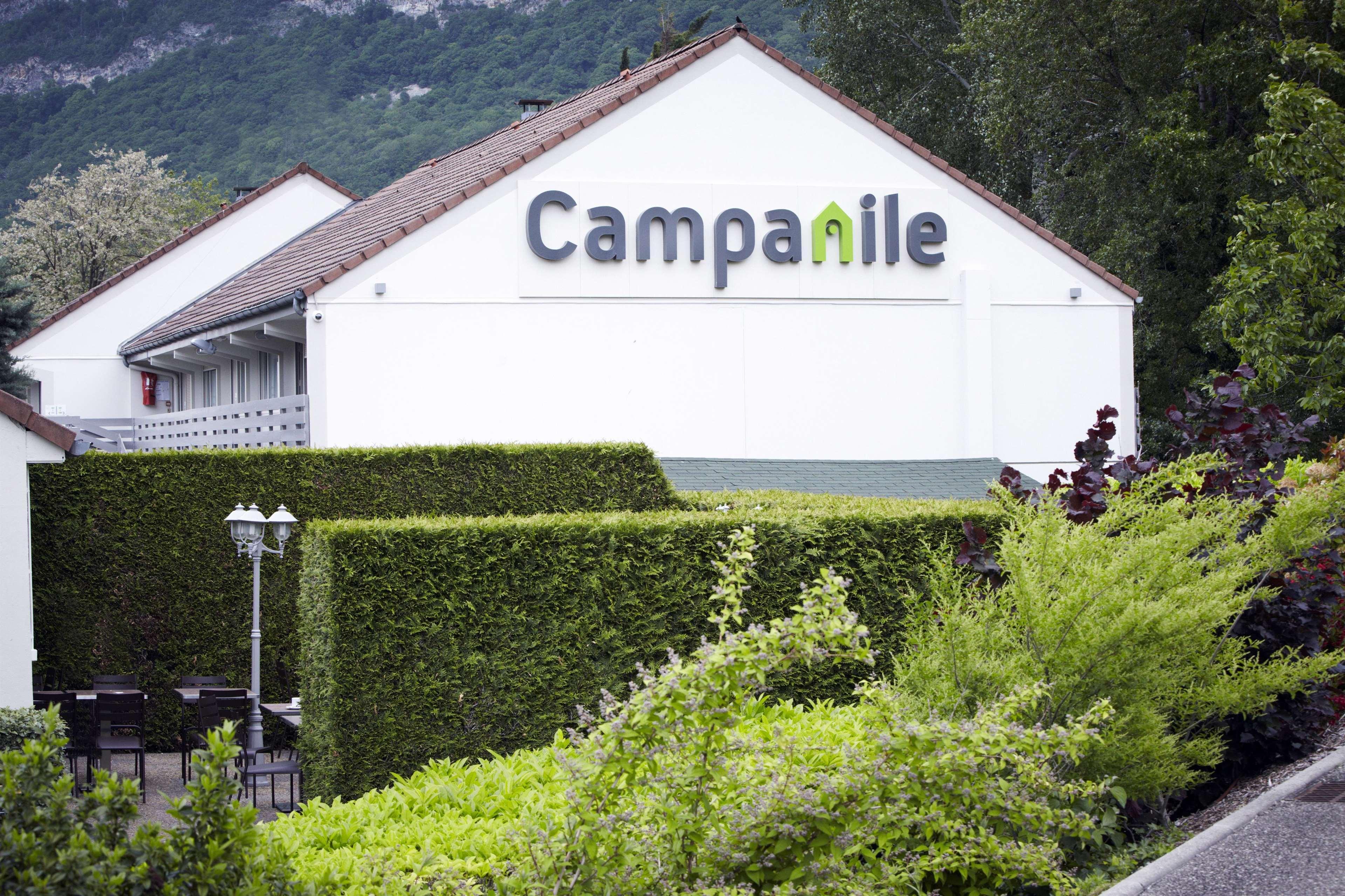 Campanile Grenoble Nord - Saint-Egreve Hotel Buitenkant foto